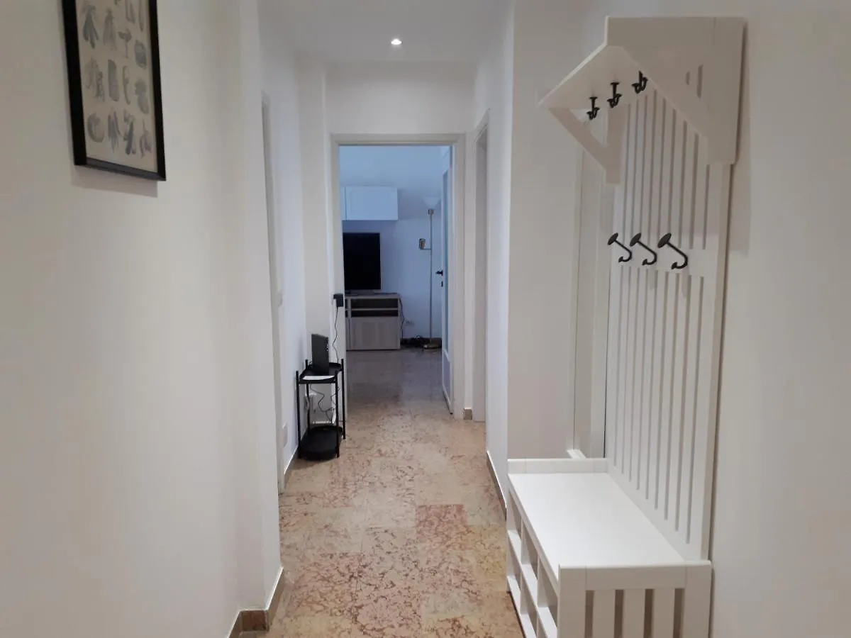 Casa Leoni Apartment Como 0*,  Italy